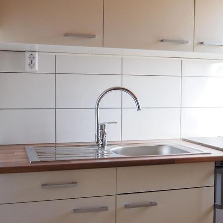 Komplett Laegenhet Med Sjoeutsikt Malmon Exterior photo